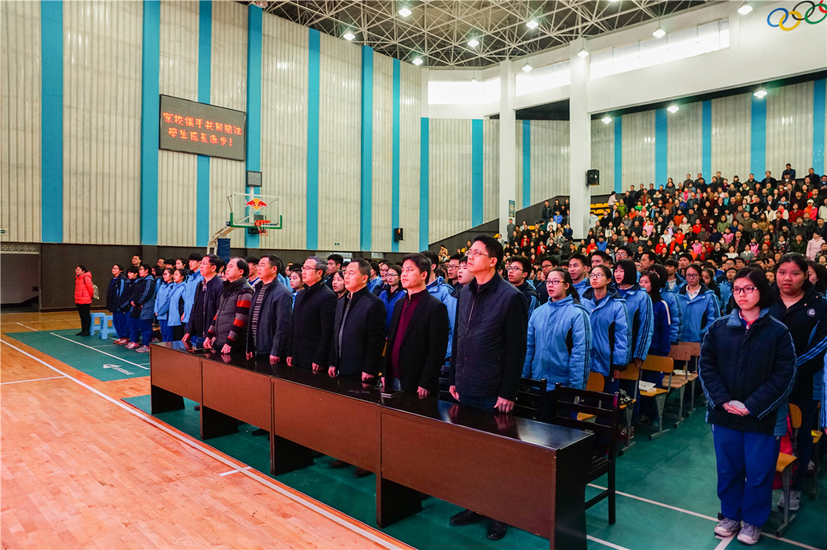 关于篮球队主教练发声，誓言带队登顶的信息