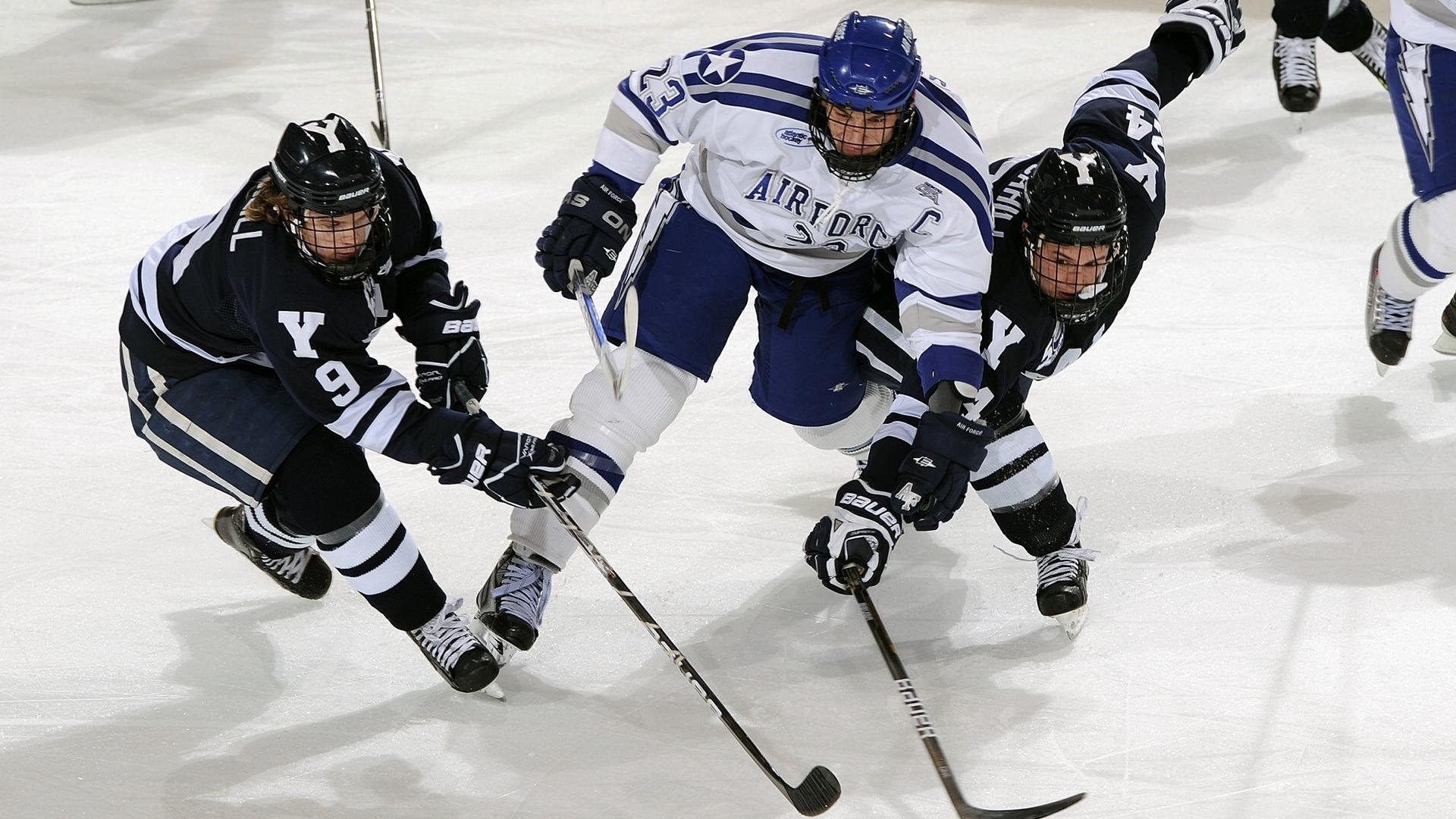 凡人弑神，那个让马拉多纳沉默的希腊午后