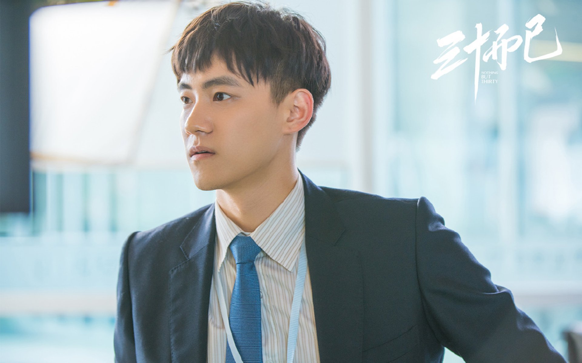 跨洋呼应，库里刀锋般的主宰，与国王队血染球衣的夜晚—论两种极致比赛走向的塑造