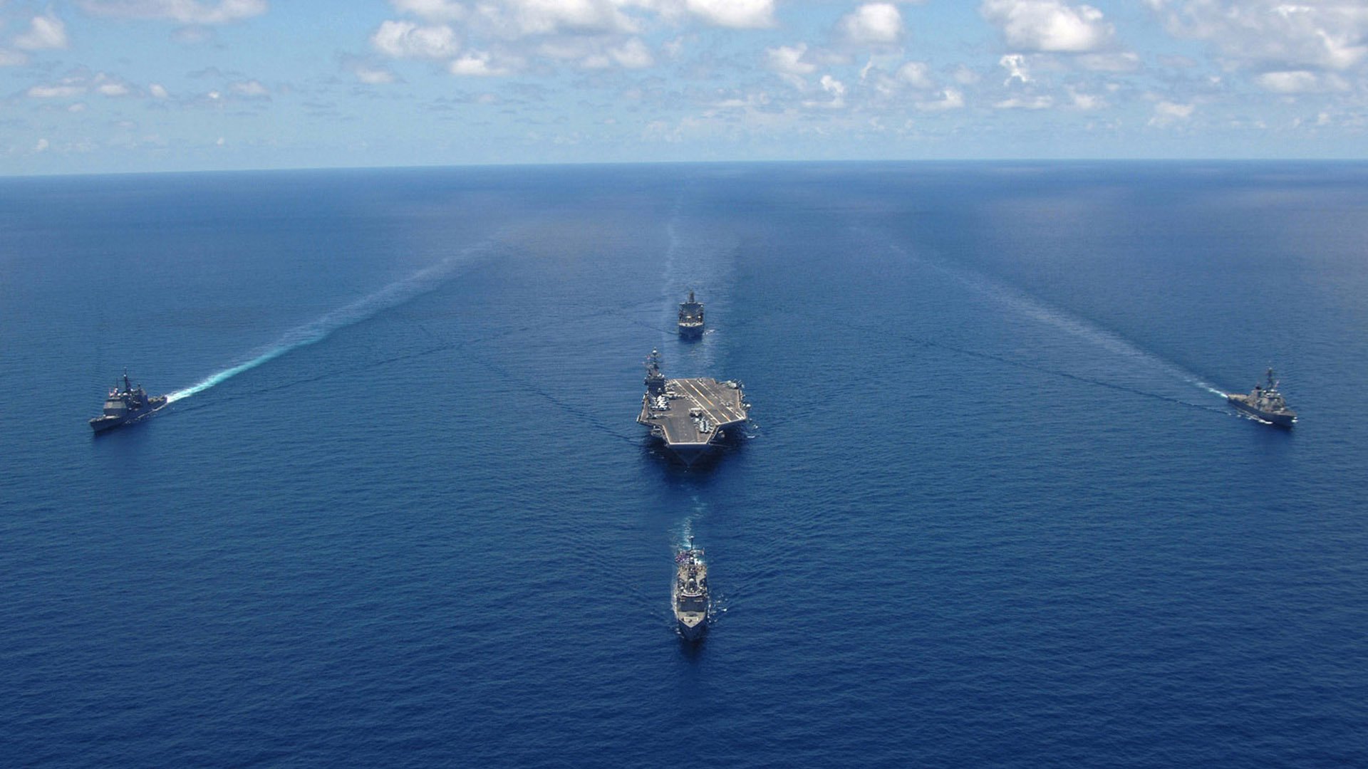 铁腰巨塔！卢卡库背身碾压+暴力抽射，独力破解红军整条防线